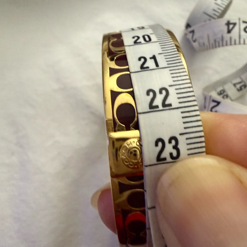 Gold bangle - Picture 5 of 6